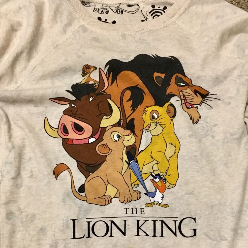 Reversible Lion king Graphic Long Sleeve